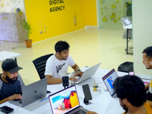 cre 10041 marketeroslatam.com foto 1 ´tendencias globales en la salud laboral cómo están avanzando las normativas laborales mexicanas´