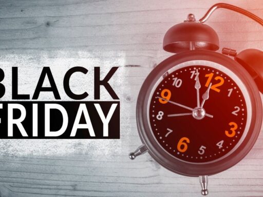 Reloj con cartel de Black Friday