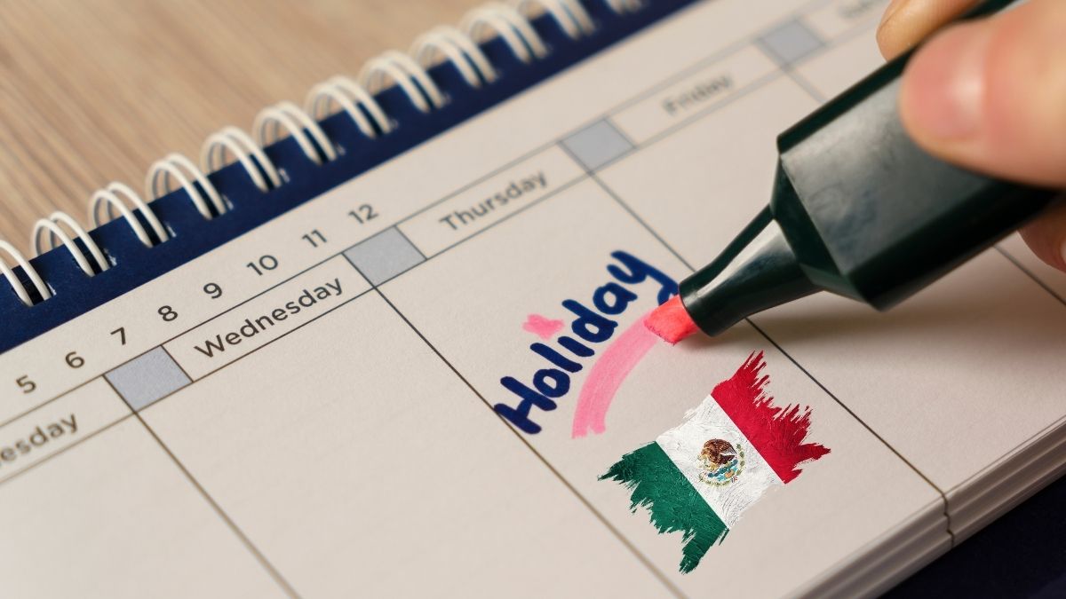 Calendario con día festivo en México